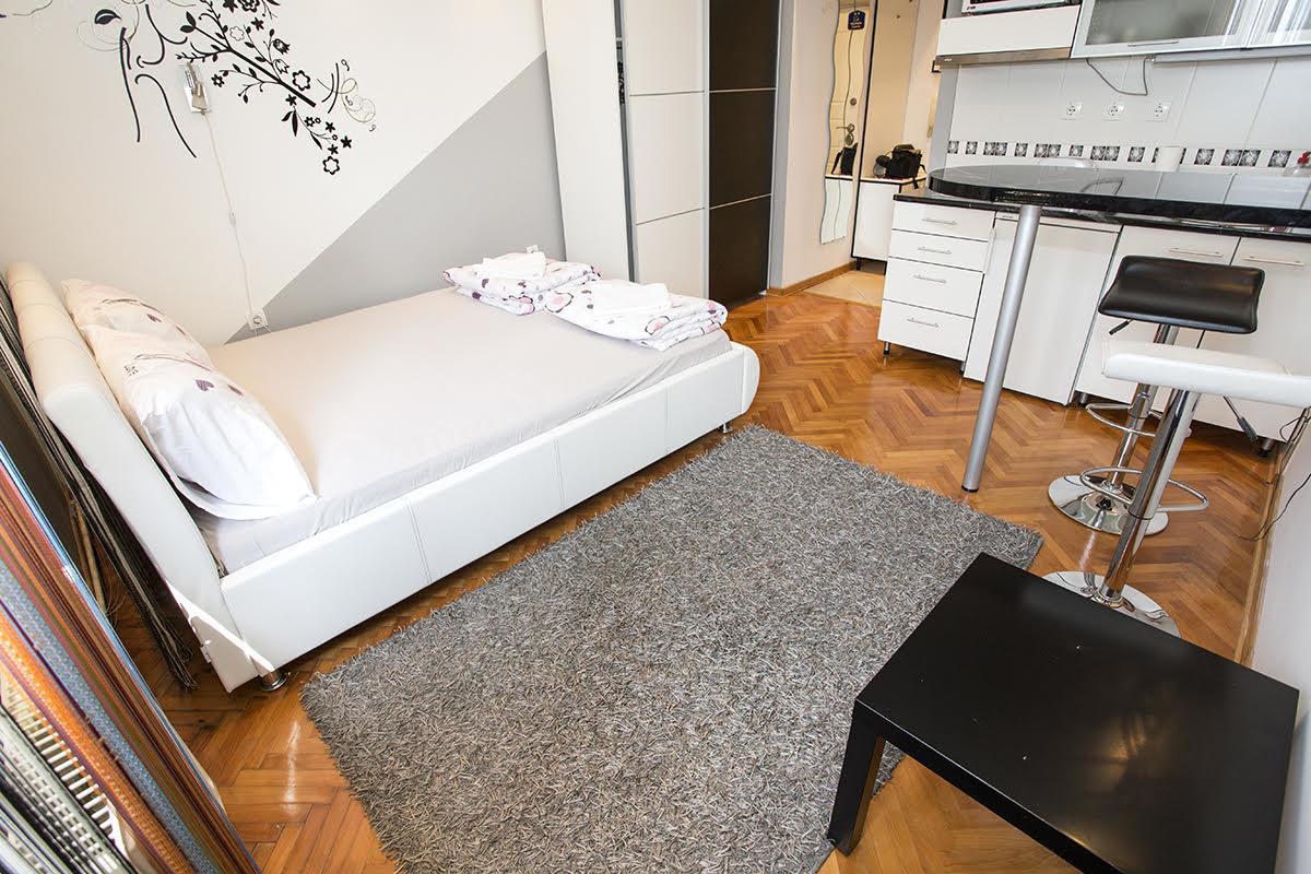 Star Apartment Belgrado Esterno foto